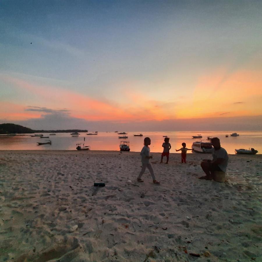 The Pulau Bungalow Lembongan Exteriör bild